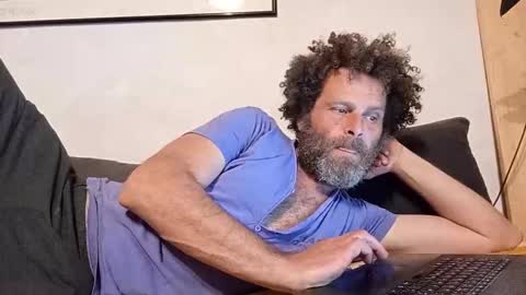 elyjahoye online show from March 9, 2026, 9:08 pm