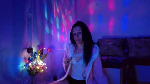 Elisa online show from January 21, 2025, 12:04 am