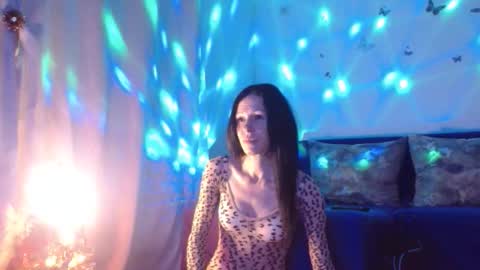 Snapshot of elysasun chatting on January 5, 2026, 8:45 pm Elisa online show from January 5, 2026, 8:45 pm