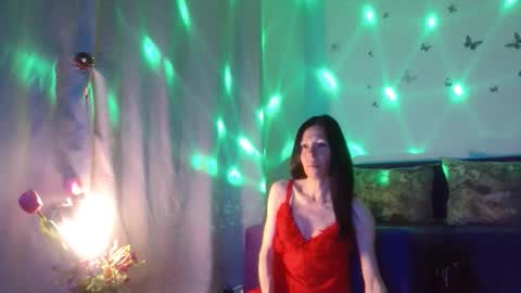Snapshot of elysasun chatting on May 1, 2026, 7:29 pm Elisa online show from May 1, 2026, 7:29 pm