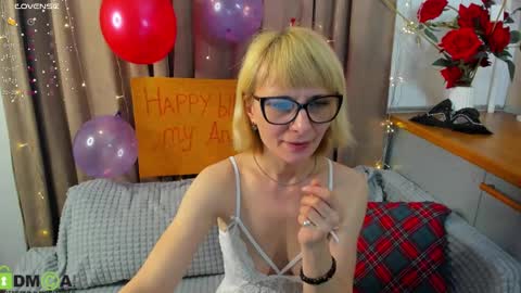 Elza online show from March 3, 2025, 5:42 am