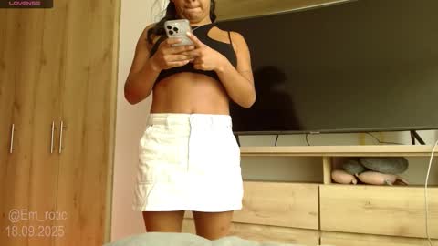 Emilia  online show from September 18, 2025, 5:15 pm