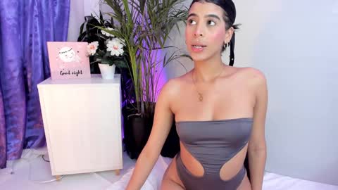 Ema Lambert  online show from January 13, 2025, 11:17 pm