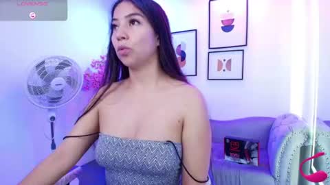 Snapshot of ema_louisx chatting on June 16, 2026, 6:21 pm Ema louisx online show from June 16, 2026, 6:21 pm