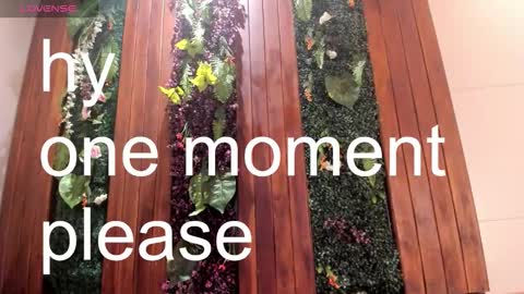 Ema  online show from November 30, 2025, 8:02 pm