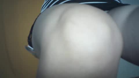 emailisa online show from March 27, 2026, 9:36 pm