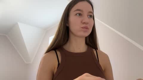 Alina online show from November 5, 2025, 11:10 am