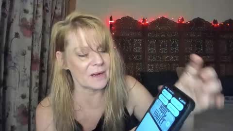 Ember Pheonixxx online show from October 23, 2025, 9:13 pm