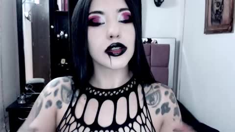 Emerald Black online show from October 17, 2025, 7:11 am