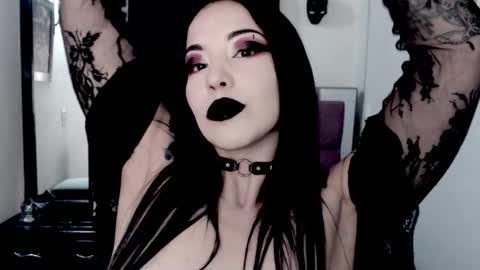 Emerald Black online show from December 22, 2025, 4:31 am