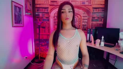 Emeli online show from April 22, 2026, 11:23 am