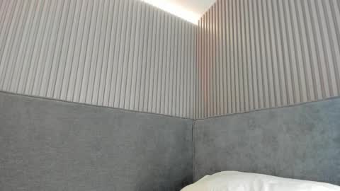 emelie_89 online show from November 13, 2025, 10:25 am