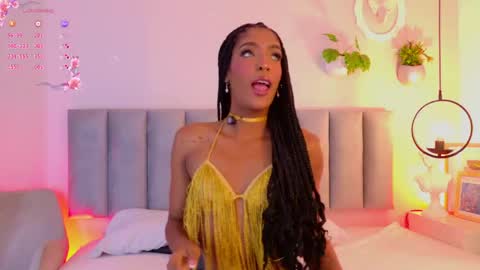 Snapshot of emely_deluxe chatting on June 6, 2026, 6:40 am Emely online show from June 6, 2026, 6:40 am