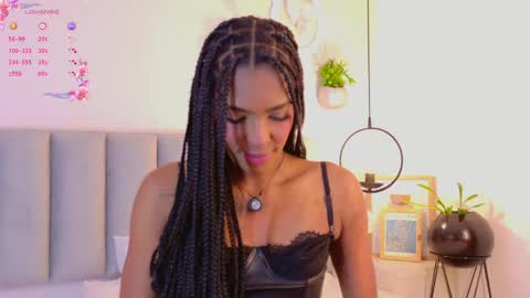 Snapshot of emely_deluxe chatting on June 8, 2026, 10:48 am Emely online show from June 8, 2026, 10:48 am