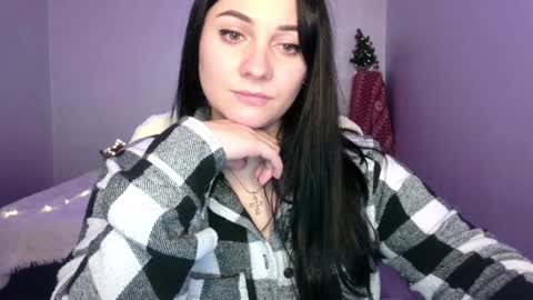 Snapshot of emelyblum chatting on January 16, 2025, 8:00 am Emely online show from January 16, 2025, 8:00 am