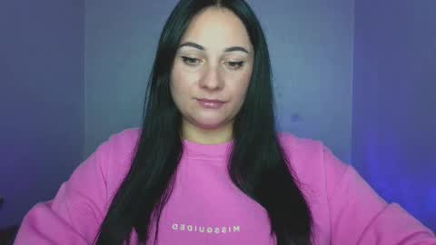 Snapshot of emelyblum chatting on September 19, 2025, 4:18 pm Emely online show from September 19, 2025, 4:18 pm