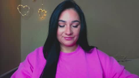 Snapshot of emelyblum chatting on October 27, 2025, 11:09 pm Emely online show from October 27, 2025, 11:09 pm