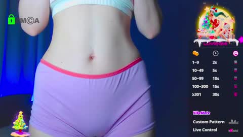 Snapshot of emelycrystal chatting on January 13, 2025, 3:34 am Emely online show from January 13, 2025, 3:34 am