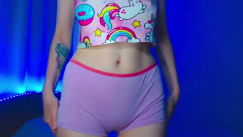 Snapshot of emelycrystal chatting on July 10, 2026, 5:23 am Emely online show from July 10, 2026, 5:23 am