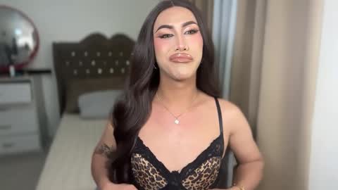 Snapshot of emelywest chatting on March 4, 2026, 12:33 pm EMELY online show from March 4, 2026, 12:33 pm