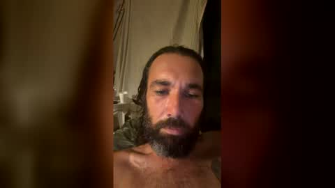 emeraldfox33 online show from April 4, 2026, 8:23 am