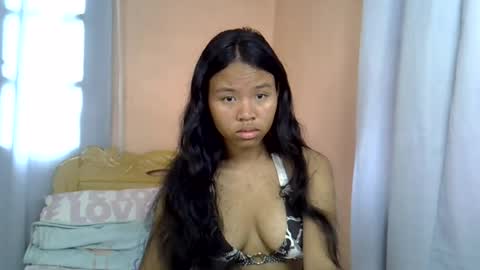 Snapshot of emiehottie chatting on June 18, 2026, 5:08 am Ami online show from June 18, 2026, 5:08 am