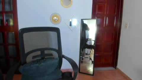Snapshot of emigomez_ chatting on July 28, 2026, 3:02 am Emilia Gomez online show from July 28, 2026, 3:02 am