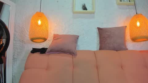 Emily online show from December 3, 2025, 12:03 pm