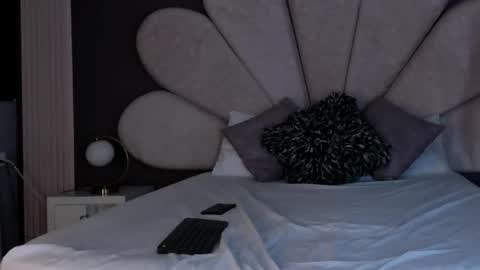 Emily  online show from April 22, 2026, 2:47 am