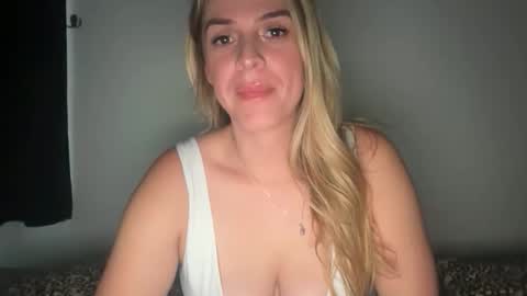 emilelovesyou online show from June 5, 2026, 2:29 am