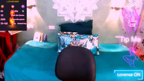 Emili roux online show from February 24, 2025, 3:31 pm