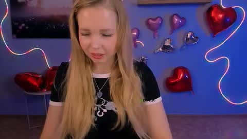 Snapshot of emilia_dark__ chatting on February 16, 2026, 8:43 am emilia_dark__ online show from February 16, 2026, 8:43 am