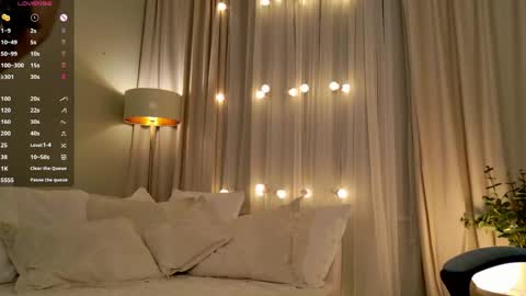 emilia_dream online show from April 24, 2026, 6:21 pm