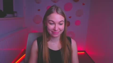 Snapshot of emilia_ilia chatting on February 27, 2025, 3:26 pm Emilia online show from February 27, 2025, 3:26 pm