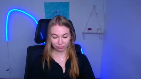 Emilia online show from February 5, 2026, 12:54 pm