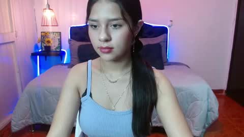 Snapshot of emilia_rose13 chatting on November 21, 2025, 4:00 am Emilia online show from November 21, 2025, 4:00 am