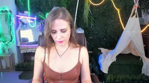 Emilia Bedy online show from November 10, 2025, 5:06 am