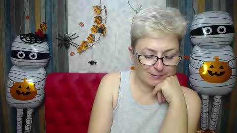 EmiliaGree online show from November 5, 2025, 6:52 pm