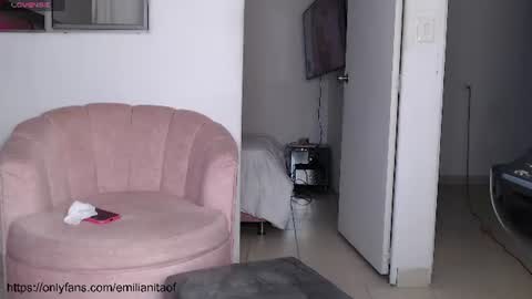 Snapshot of emilianita chatting on July 9, 2026, 3:10 am emilianita online show from July 9, 2026, 3:10 am