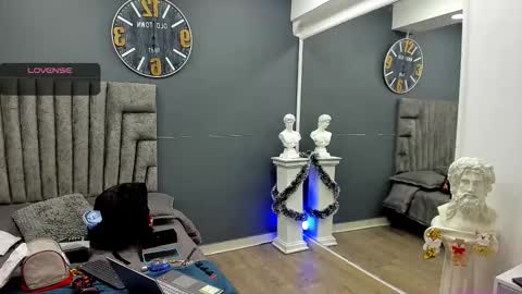 Emilio online show from December 20, 2025, 11:17 am