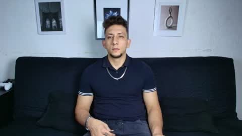 Snapshot of emiliocum_24 chatting on July 25, 2026, 7:39 am EMILIOCUM online show from July 25, 2026, 7:39 am