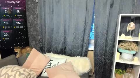 Emiliya online show from January 28, 2025, 2:11 am