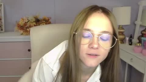 Emilly online show from January 17, 2026, 9:14 am