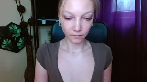 Emilly online show from April 14, 2026, 5:24 am