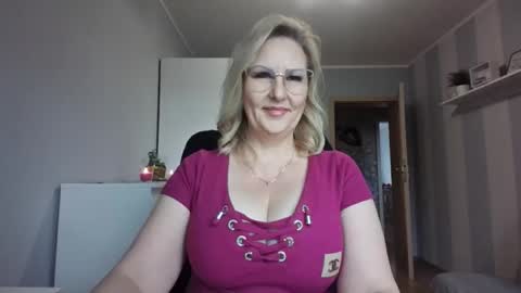 EmillyLove online show from February 23, 2026, 9:28 am