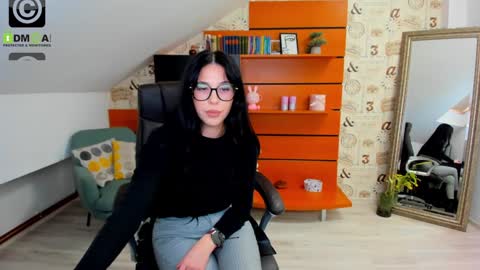 EmillyTaylor online show from January 29, 2025, 10:58 am