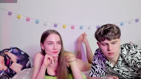 emily_and_ilumi online show from January 3, 2025, 4:00 am