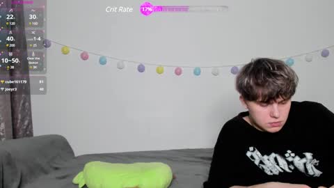 emily_and_ilumi online show from February 6, 2025, 6:46 pm