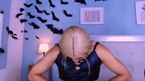 emily_castillo1_ online show from November 8, 2025, 6:02 am