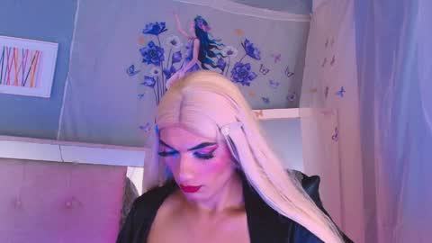 emily_castillo1_ online show from April 7, 2026, 4:57 am